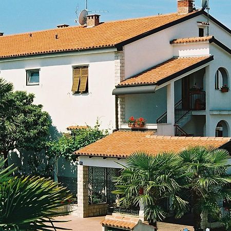 Appartement House Monika à Poreč Extérieur photo